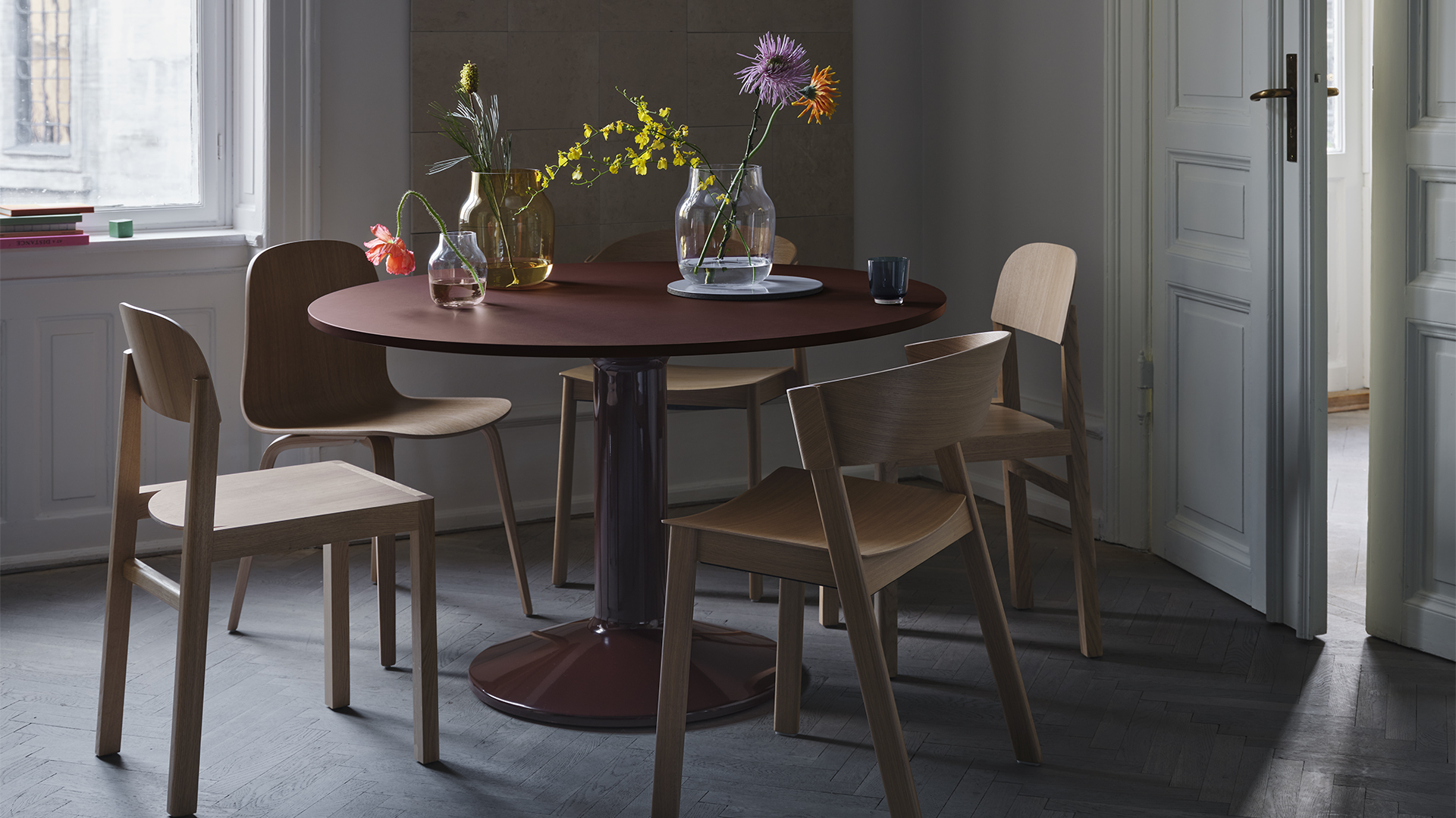 Midst Dining Table, Lifestyle