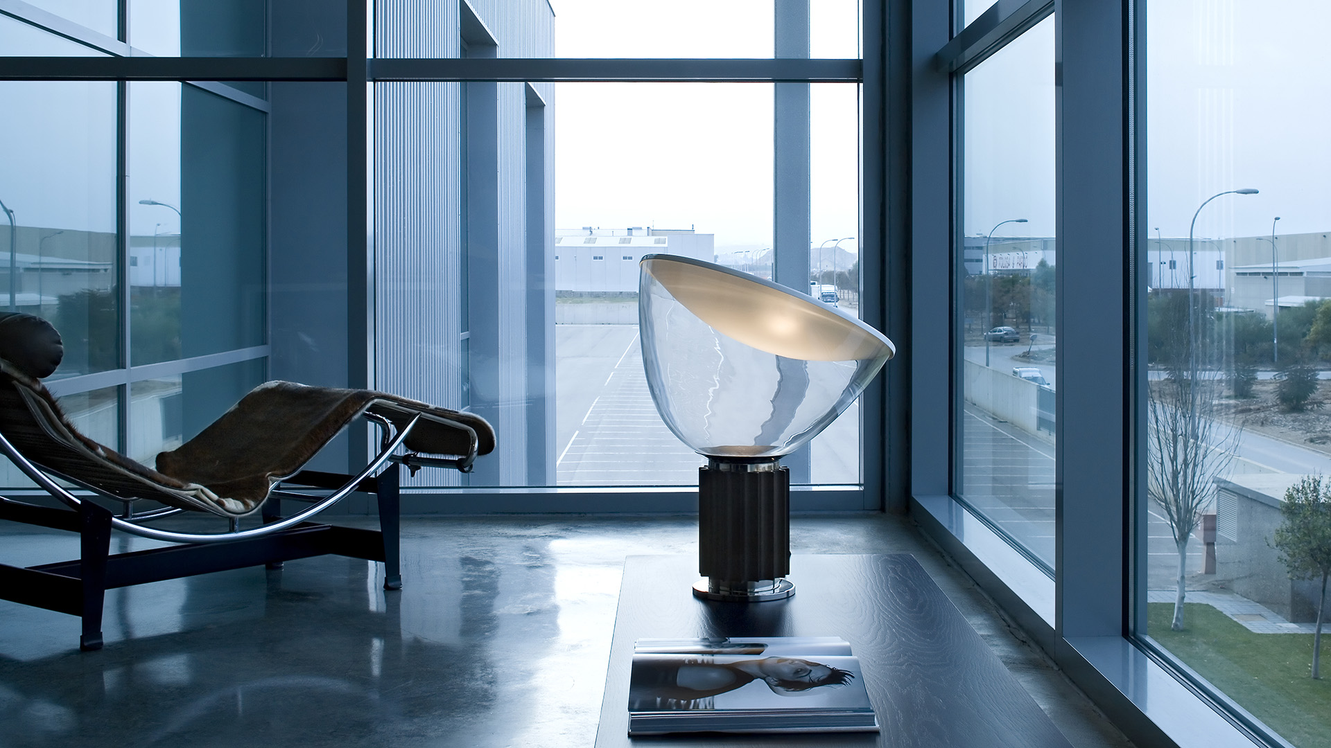 Taccia Lamp, Lifestyle