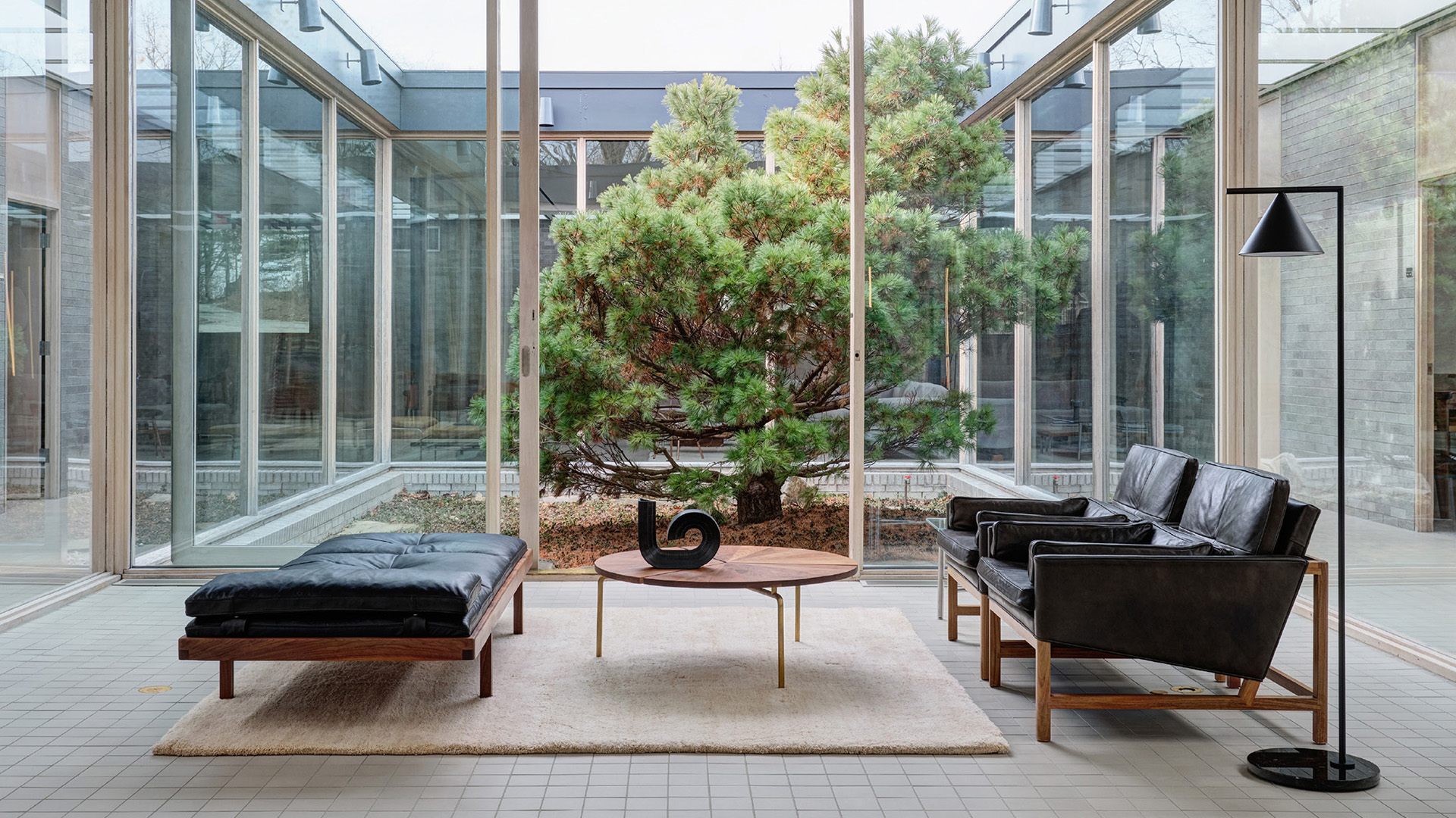 Circular Coffee Table, Lifestyle