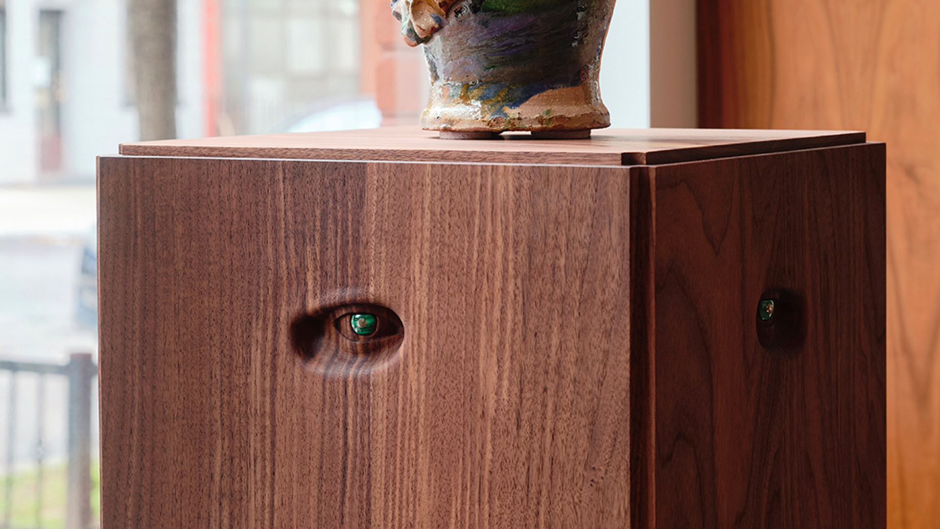 Soma Pedestal, Lifestyle