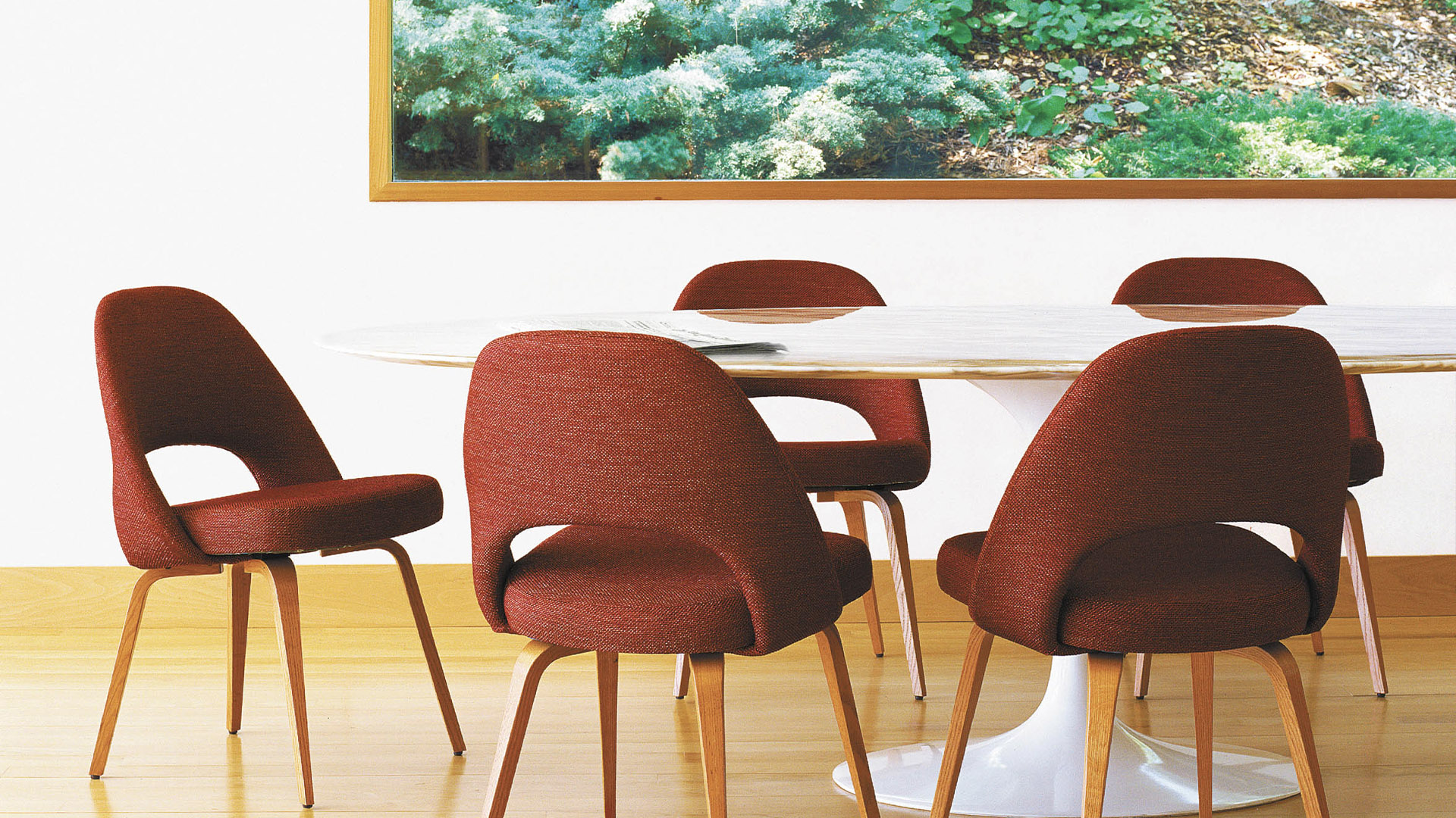 Saarinen Executive Side Chair