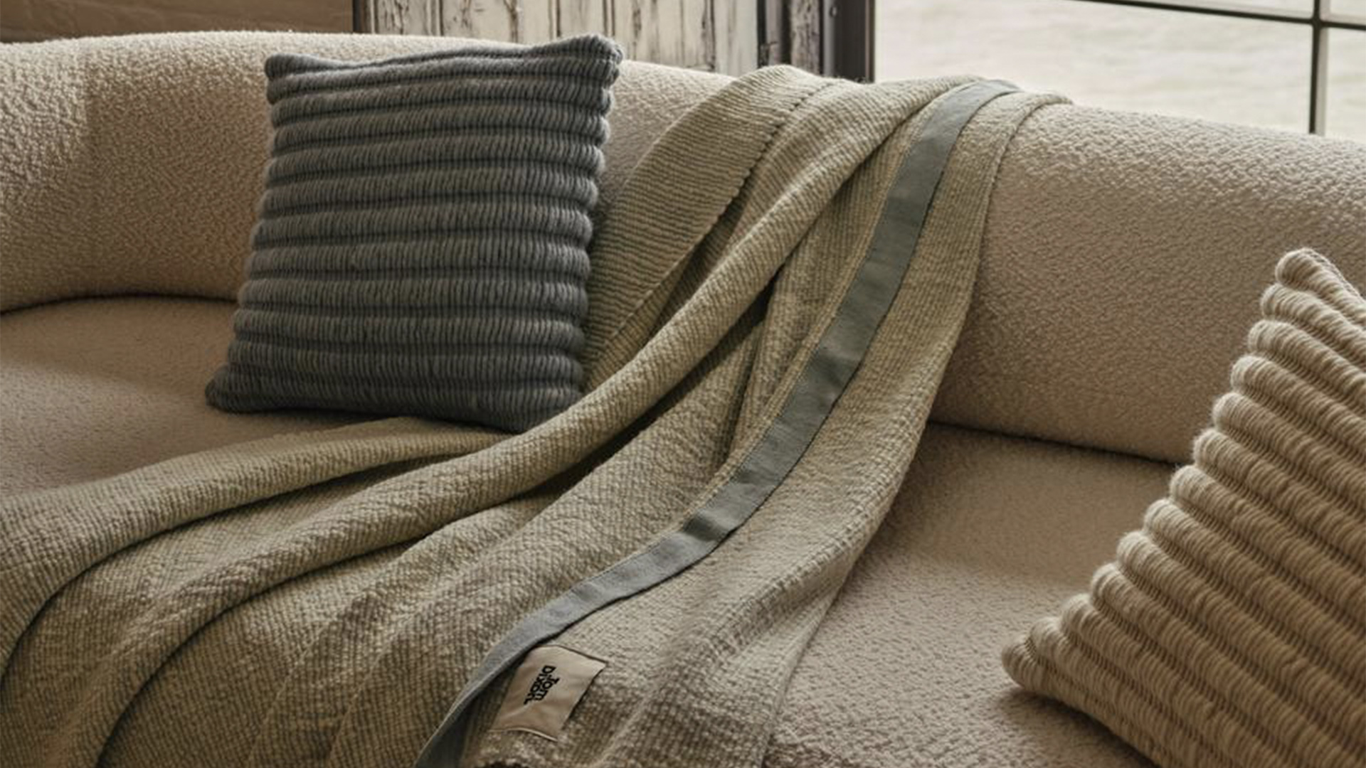 Thread Throw, Lifestyle