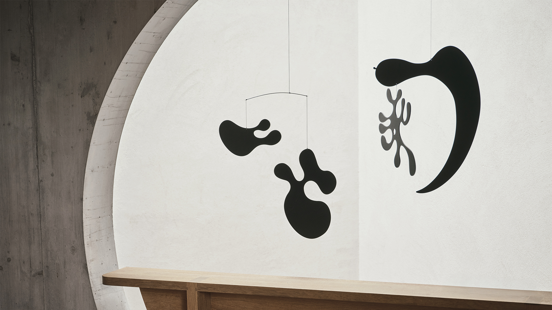 Plywood Mobile, Lifestyle