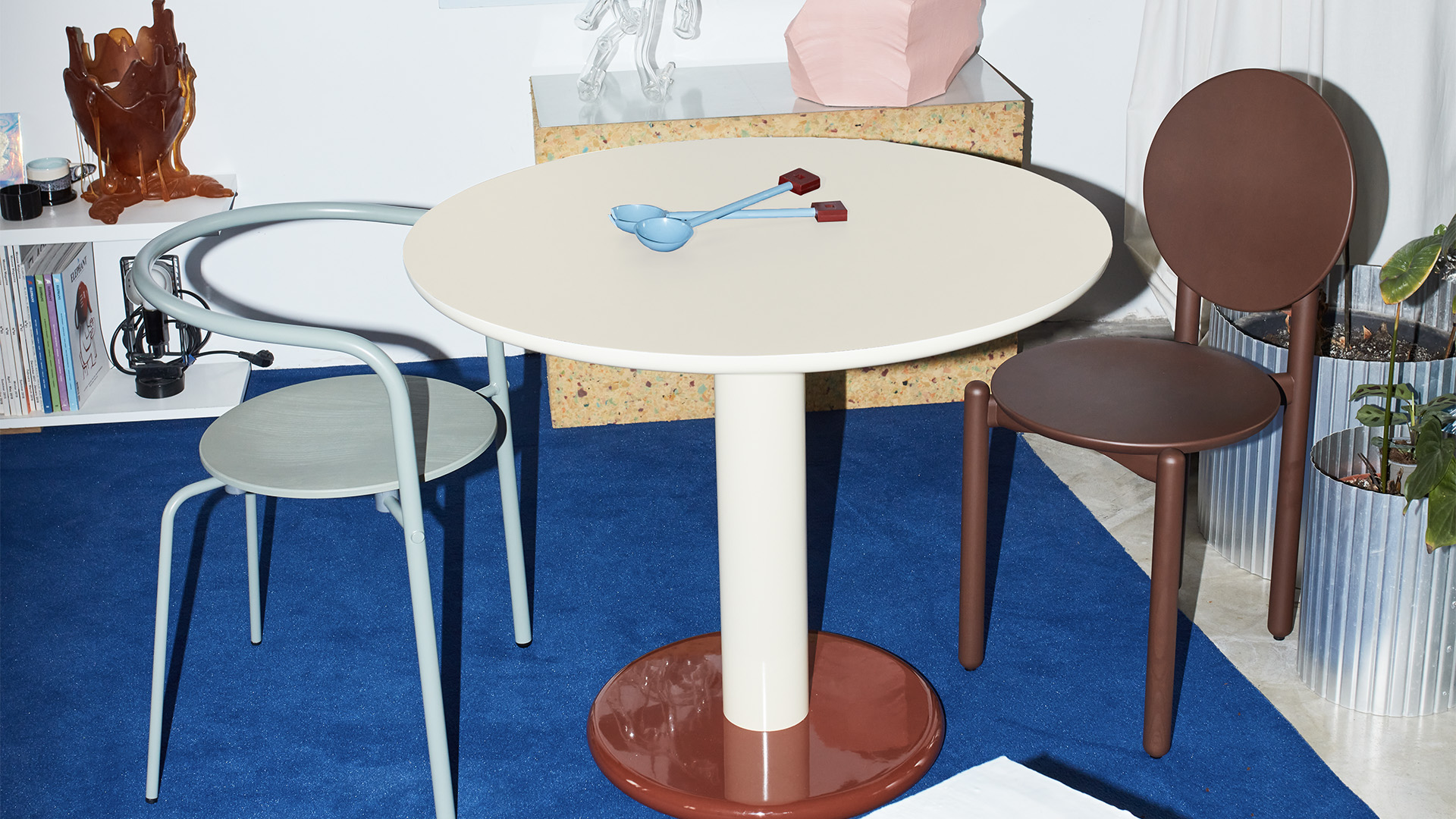 Eclipso Cafe Table, Lifestyle