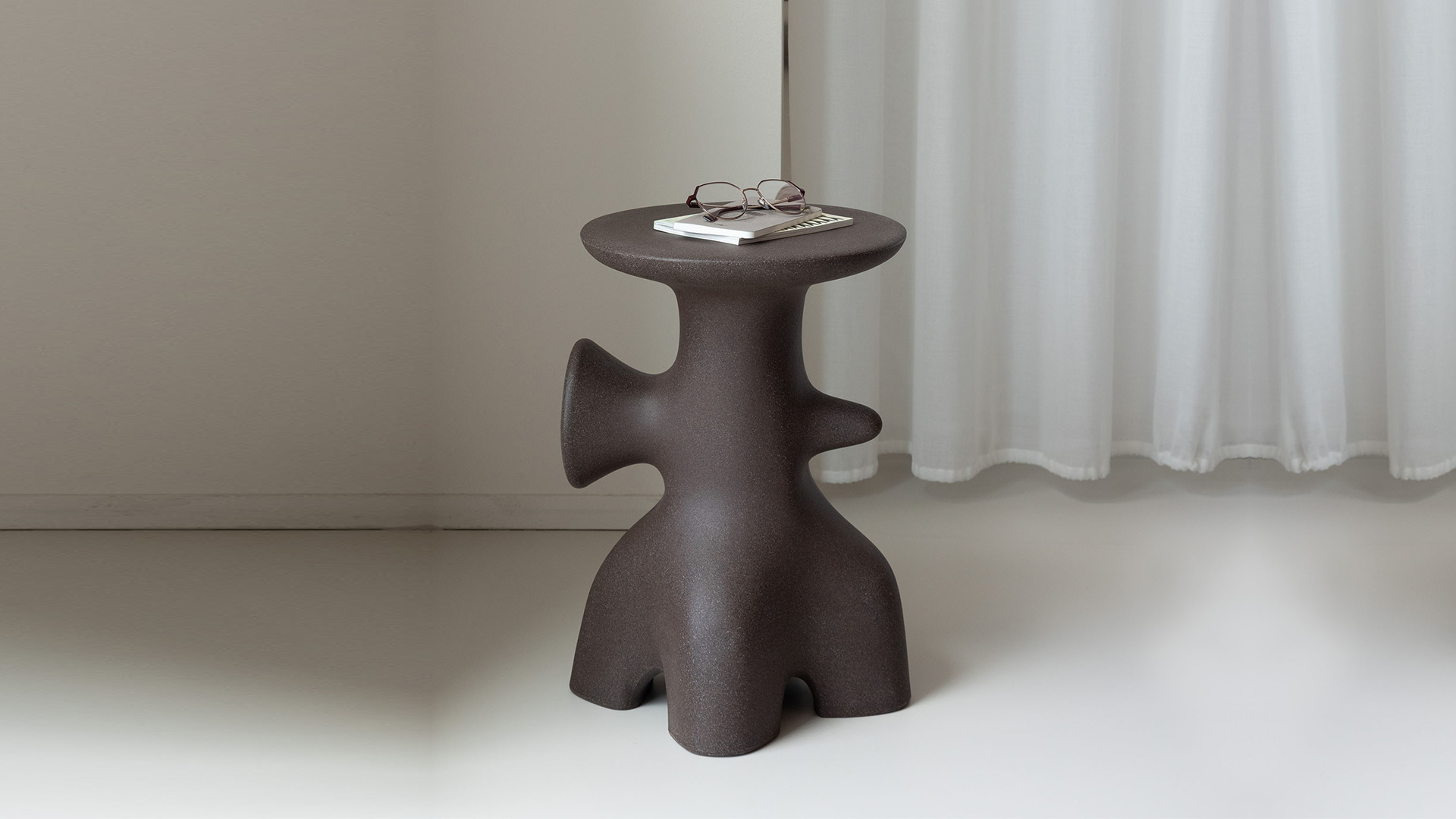 Archeo Stool / Table, Lifestyle