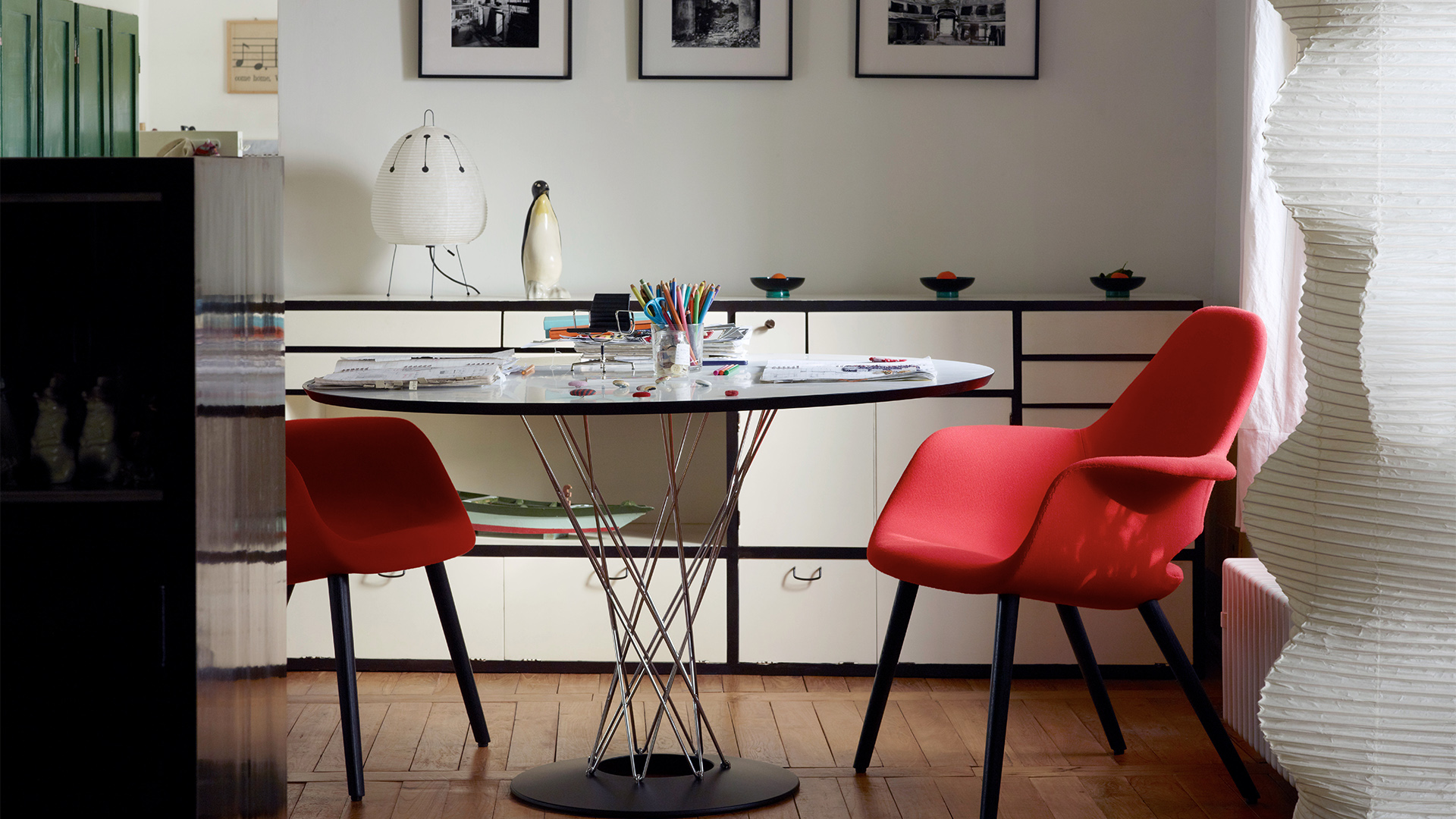 Noguchi Dining Table, Lifestyle