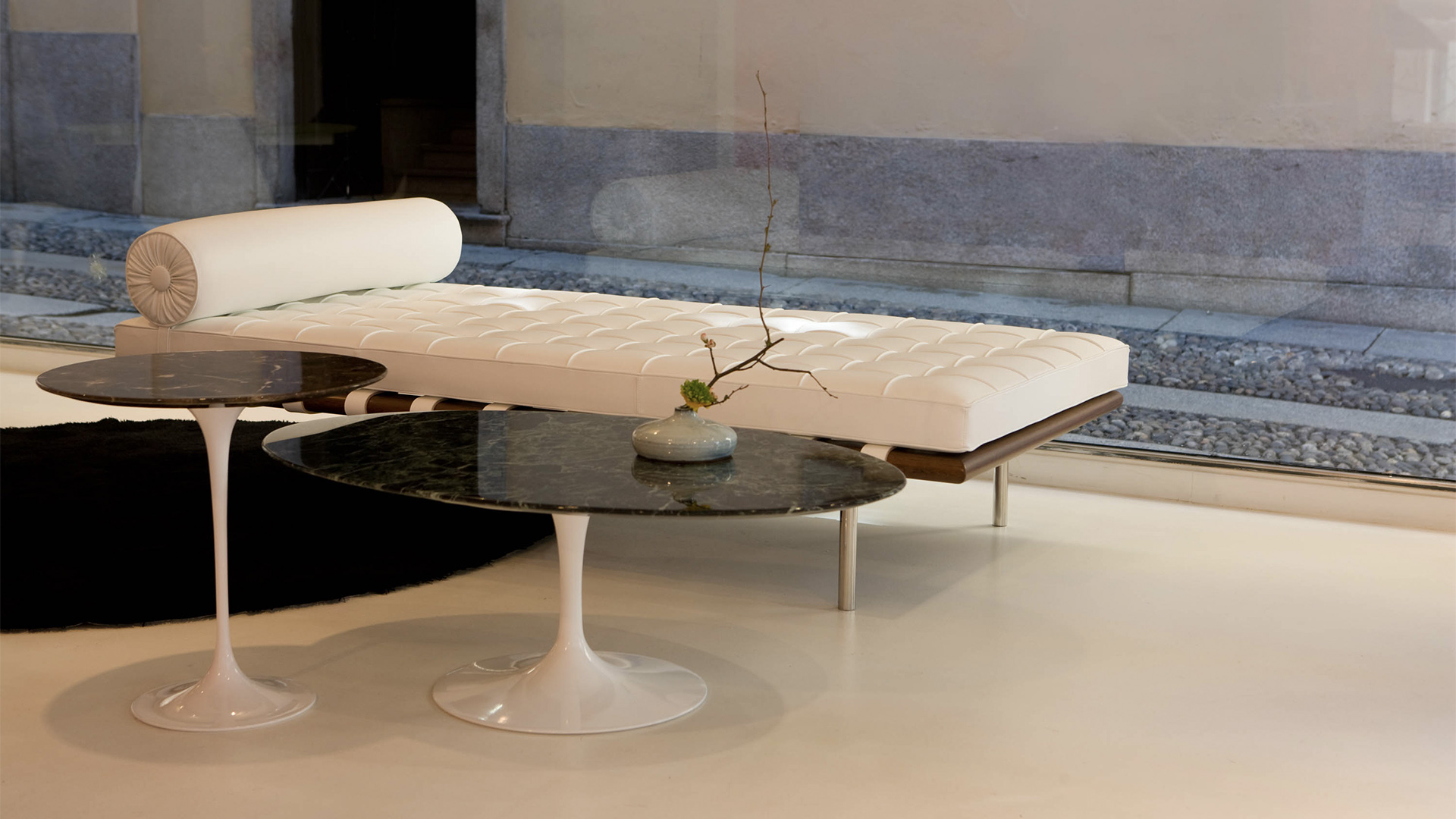 Saarinen Coffee Table, Lifestyle