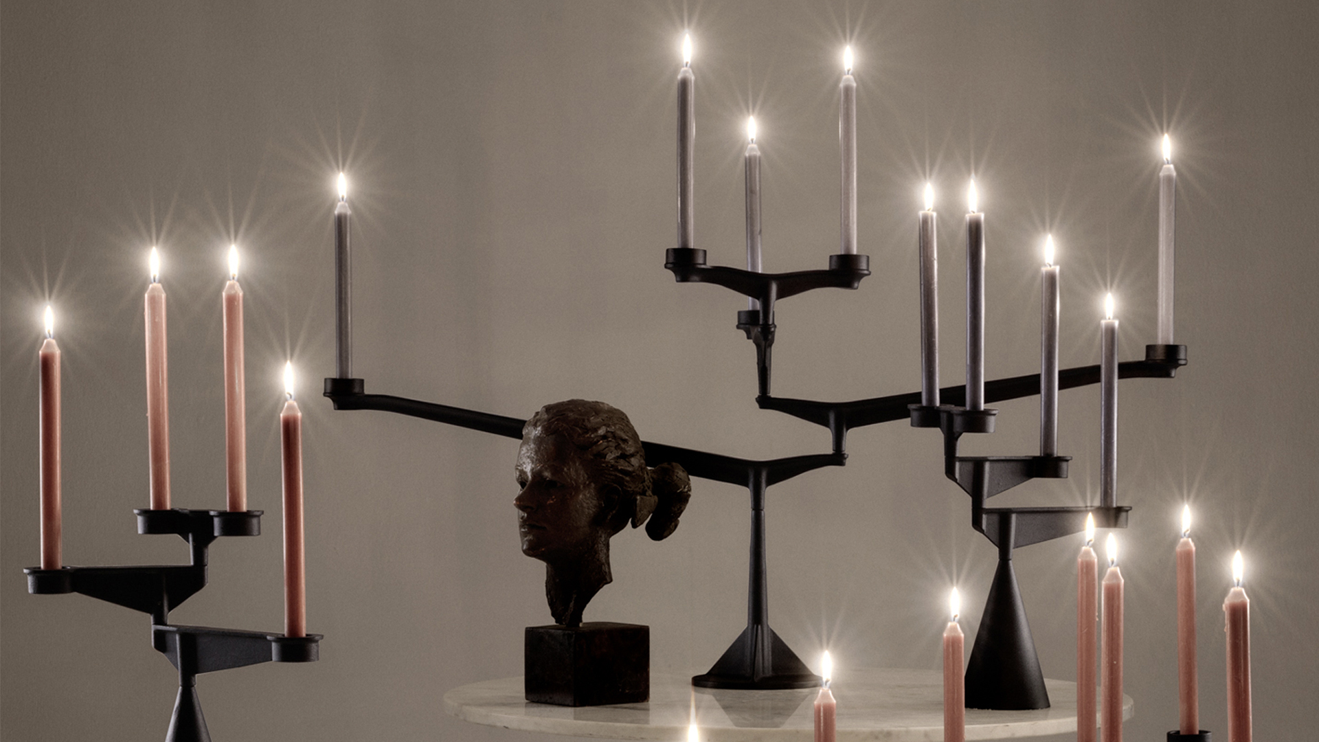 Spin Candelabra, Lifestyle