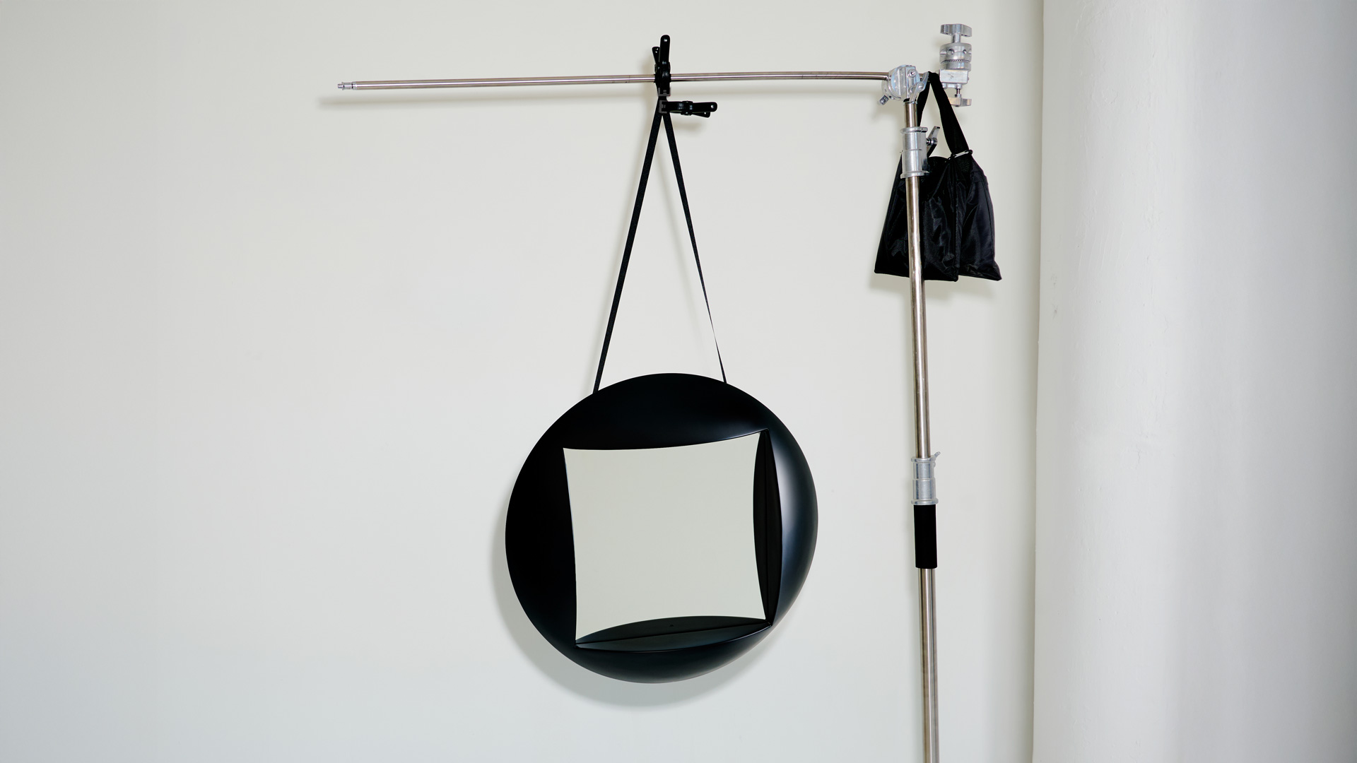 Gotchi Mirror, Black, Lifestyle