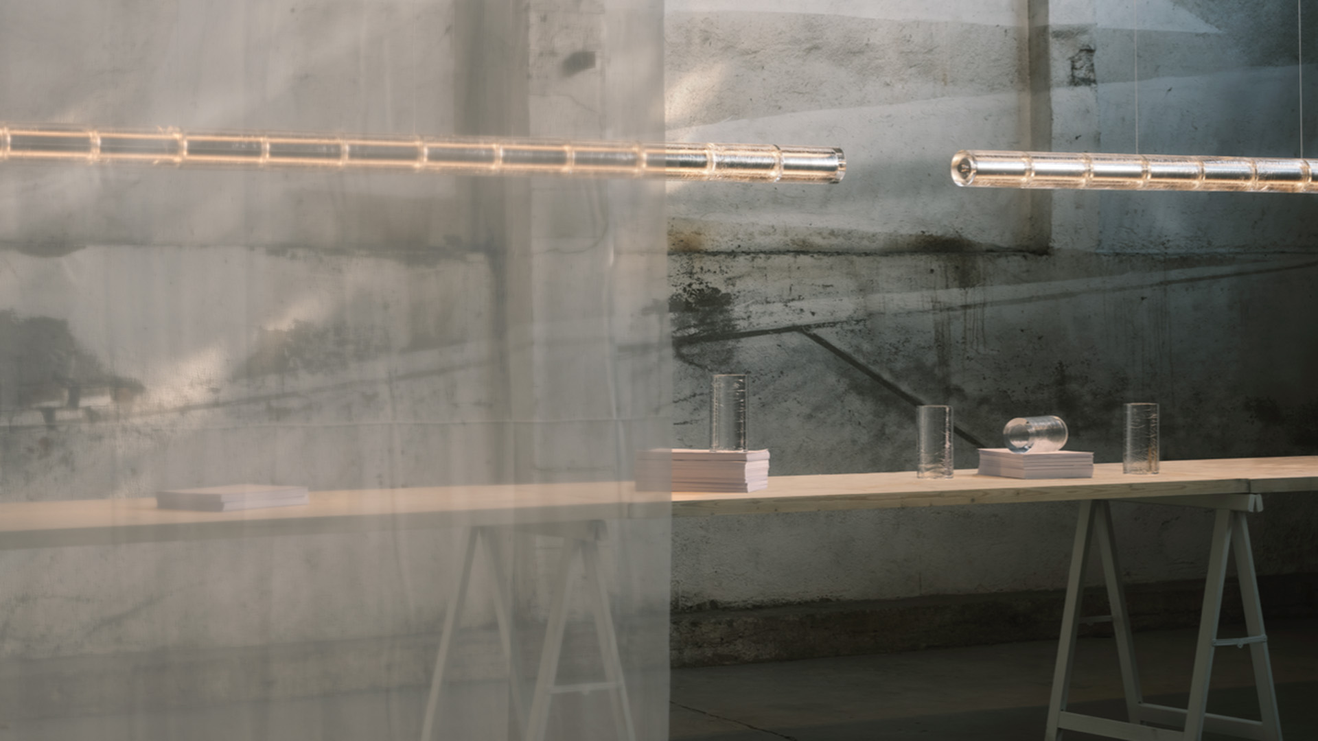 Luce Orizzontale Suspension Lamp, Lifestyle