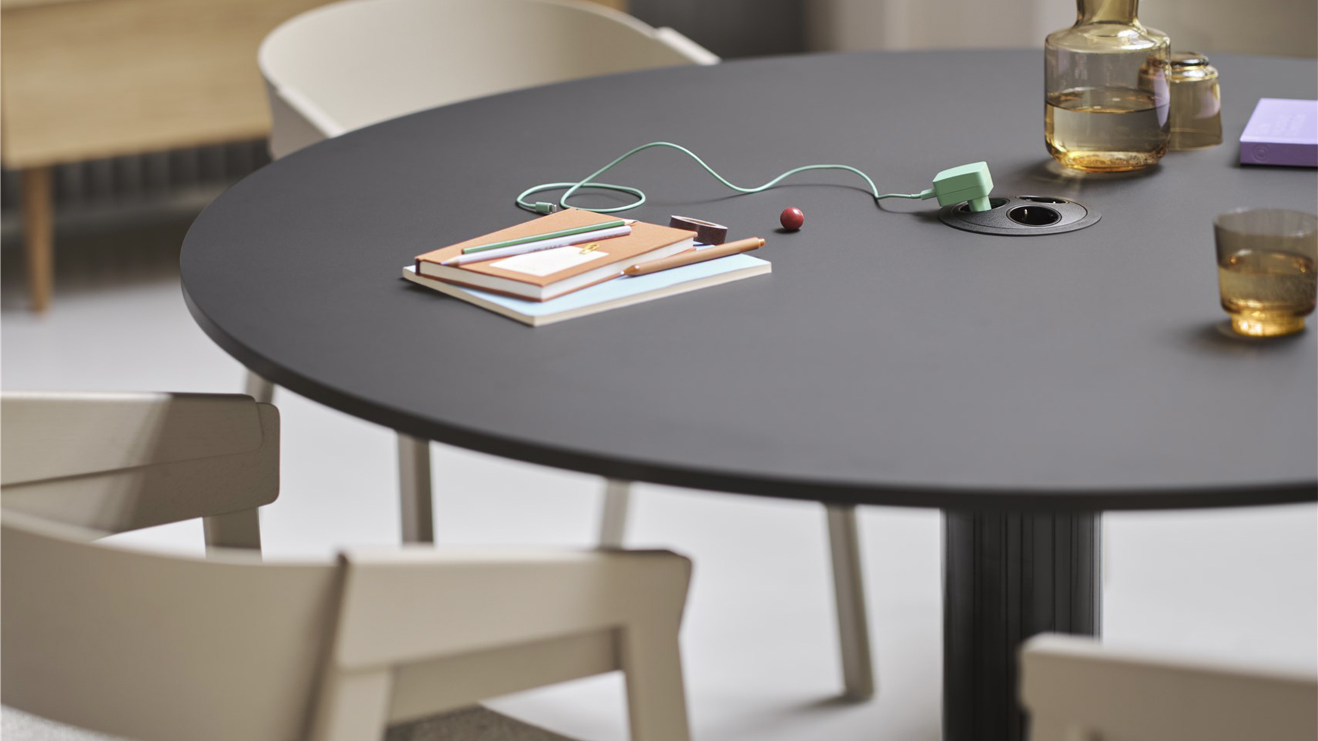 Midst Table with Power, Lifestyle