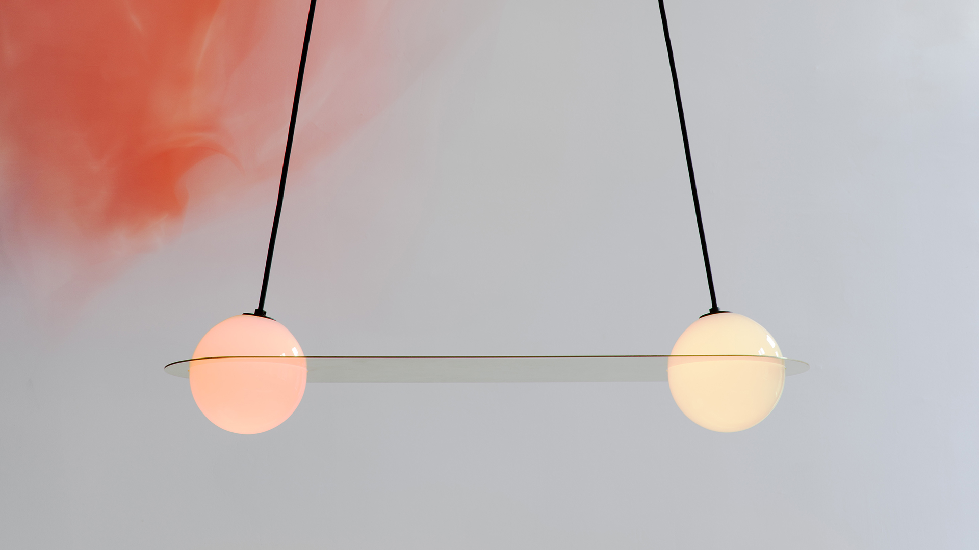 Laurent 03, Lifestyle