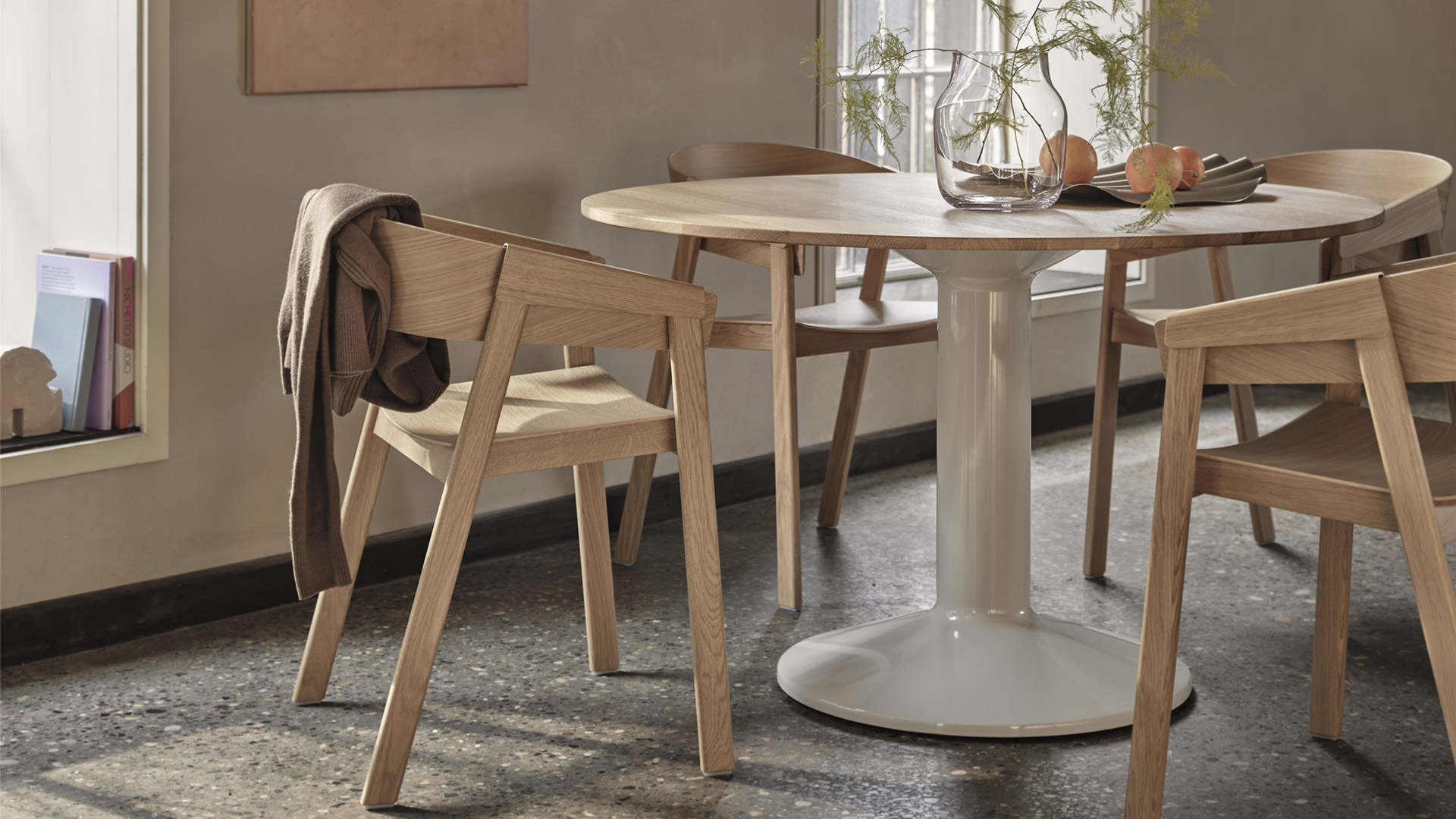 Midst Dining Table, Lifestyle