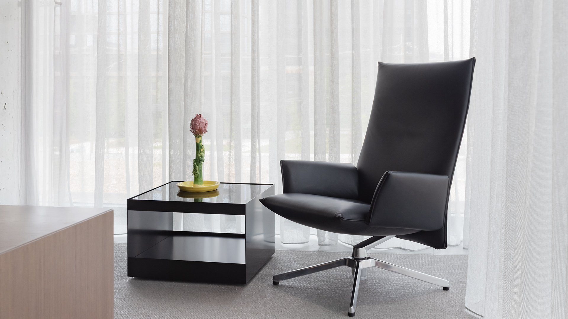 Pilot Chair, Highback, Lifestyle