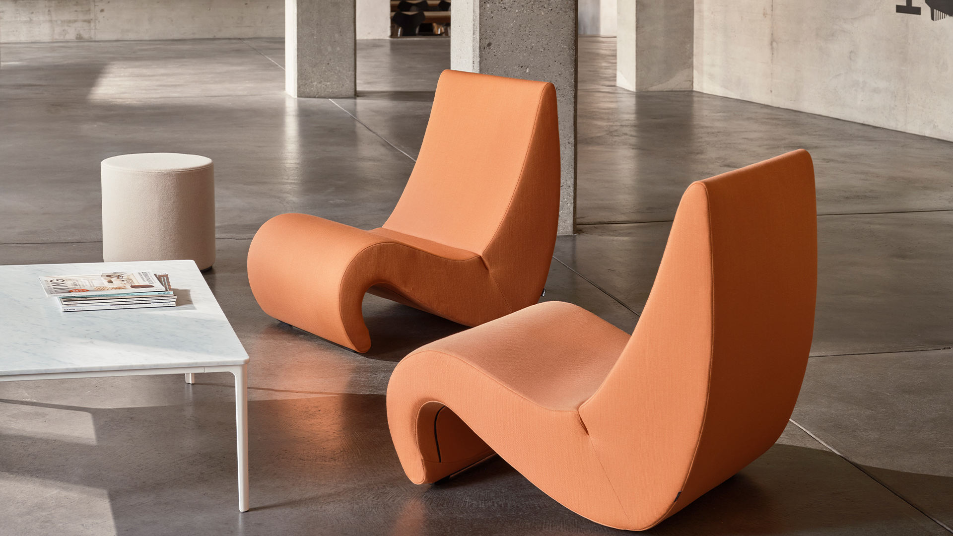 Amoebe Lounge Chair, Lifestyle