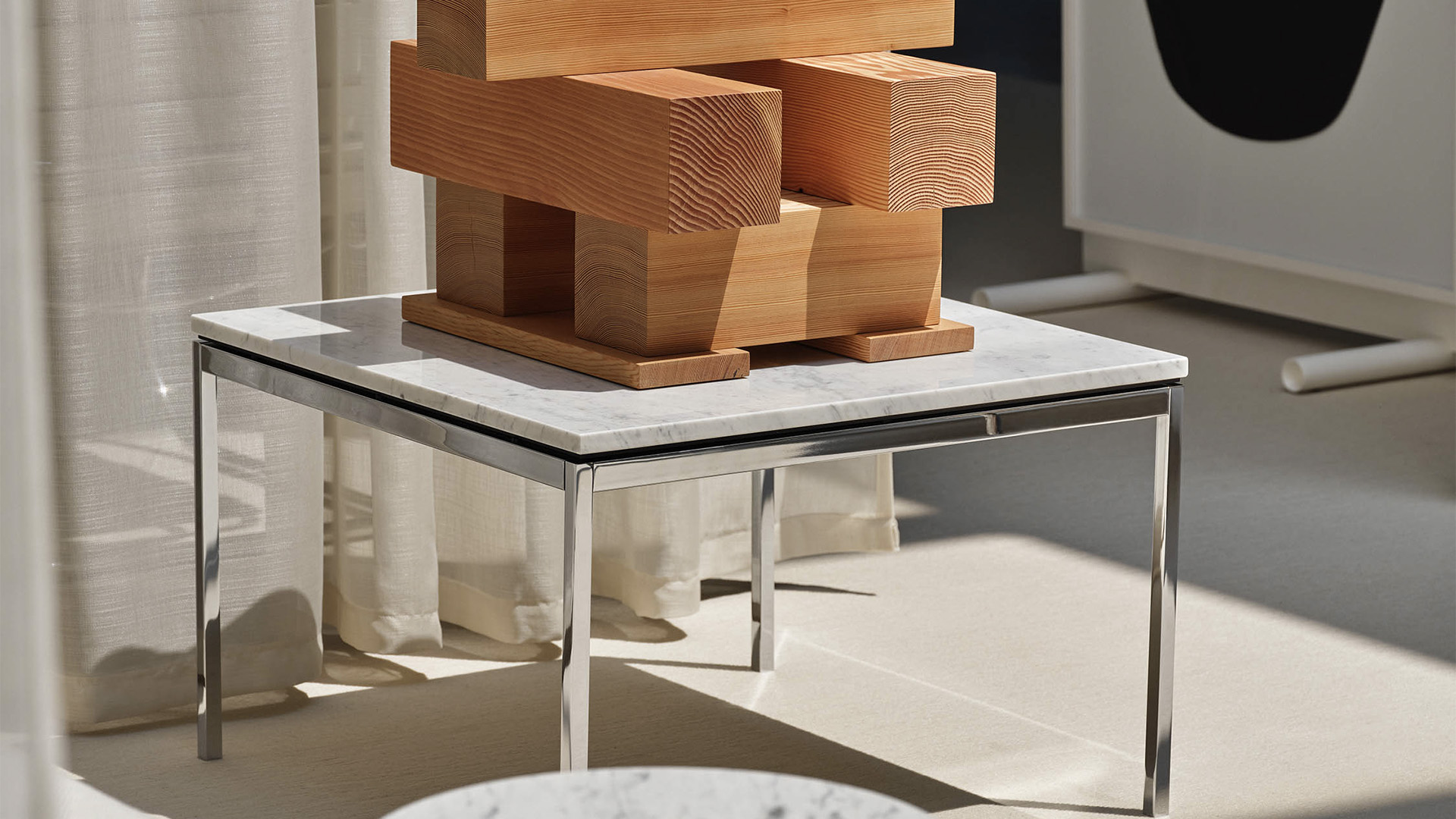 Florence Knoll Side Table, Lifestyle