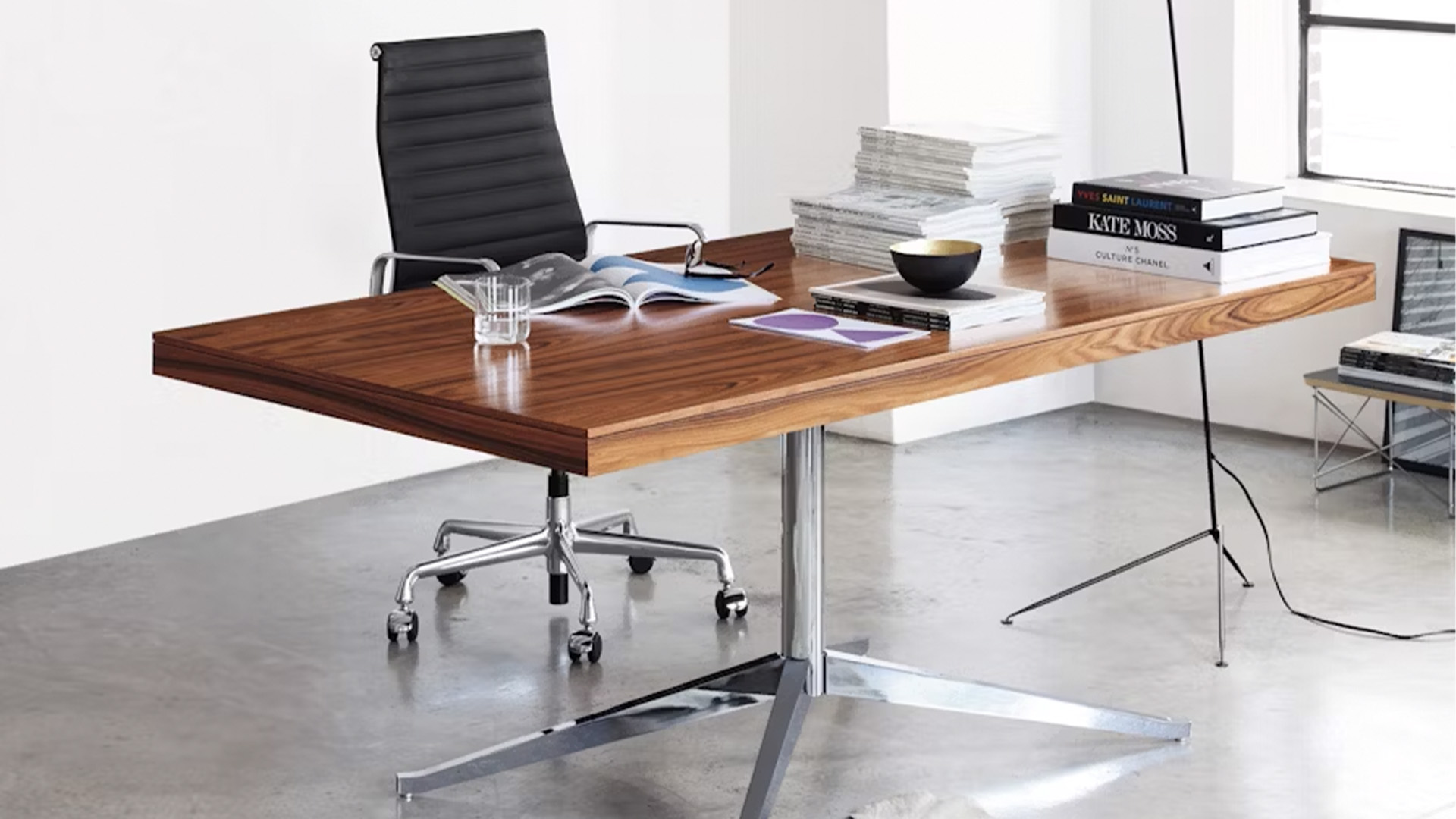 Florence Knoll Executive Desk, Lifestyle