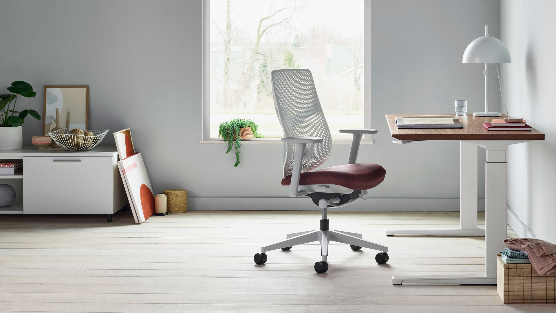 Verus TriFlex Back Task Chair, Lifestyle