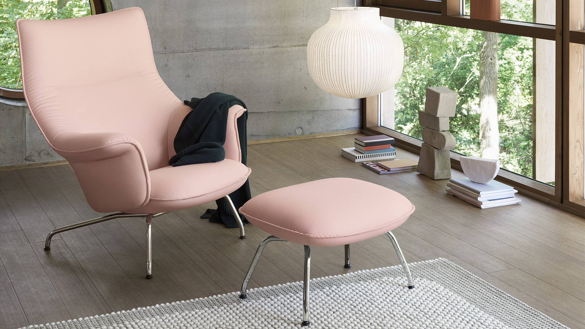 Doze Lounge Chair, Lifestyle