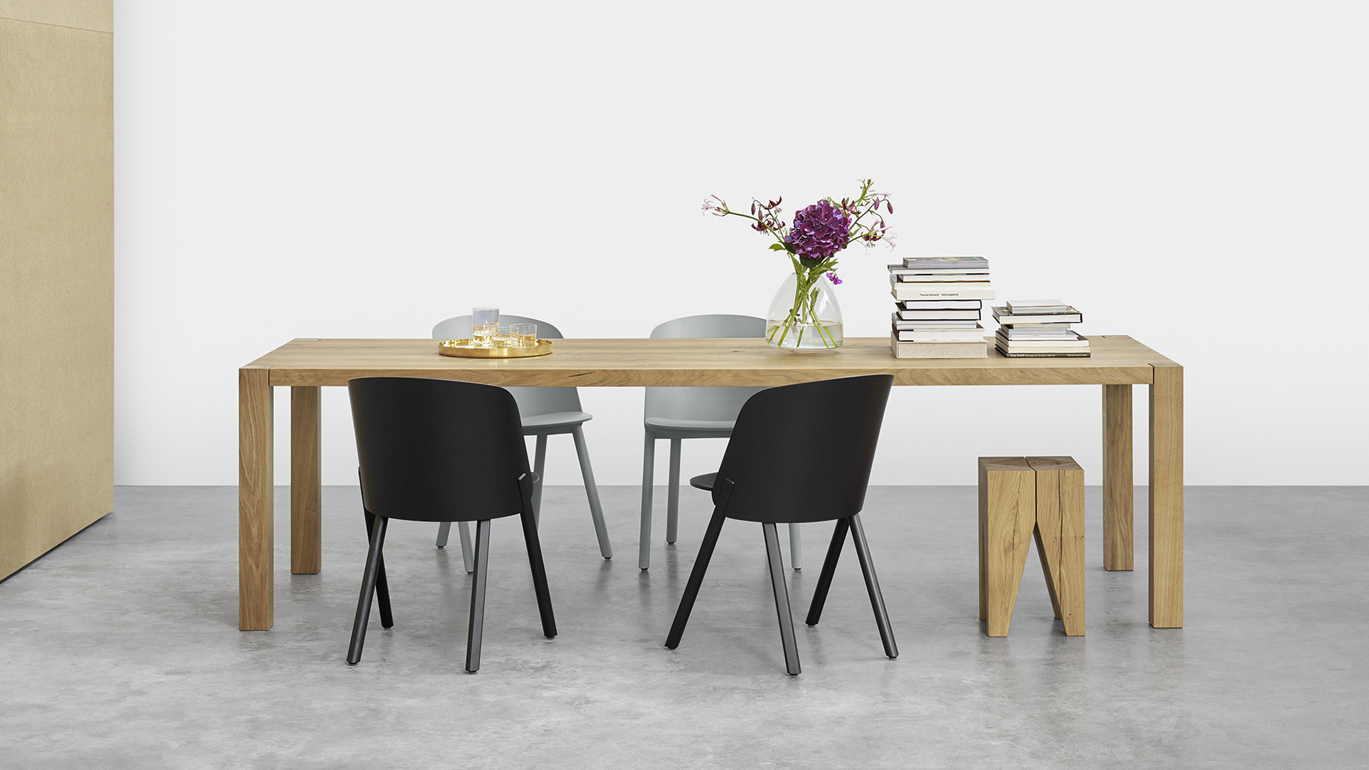 Holborn Table, Lifestyle