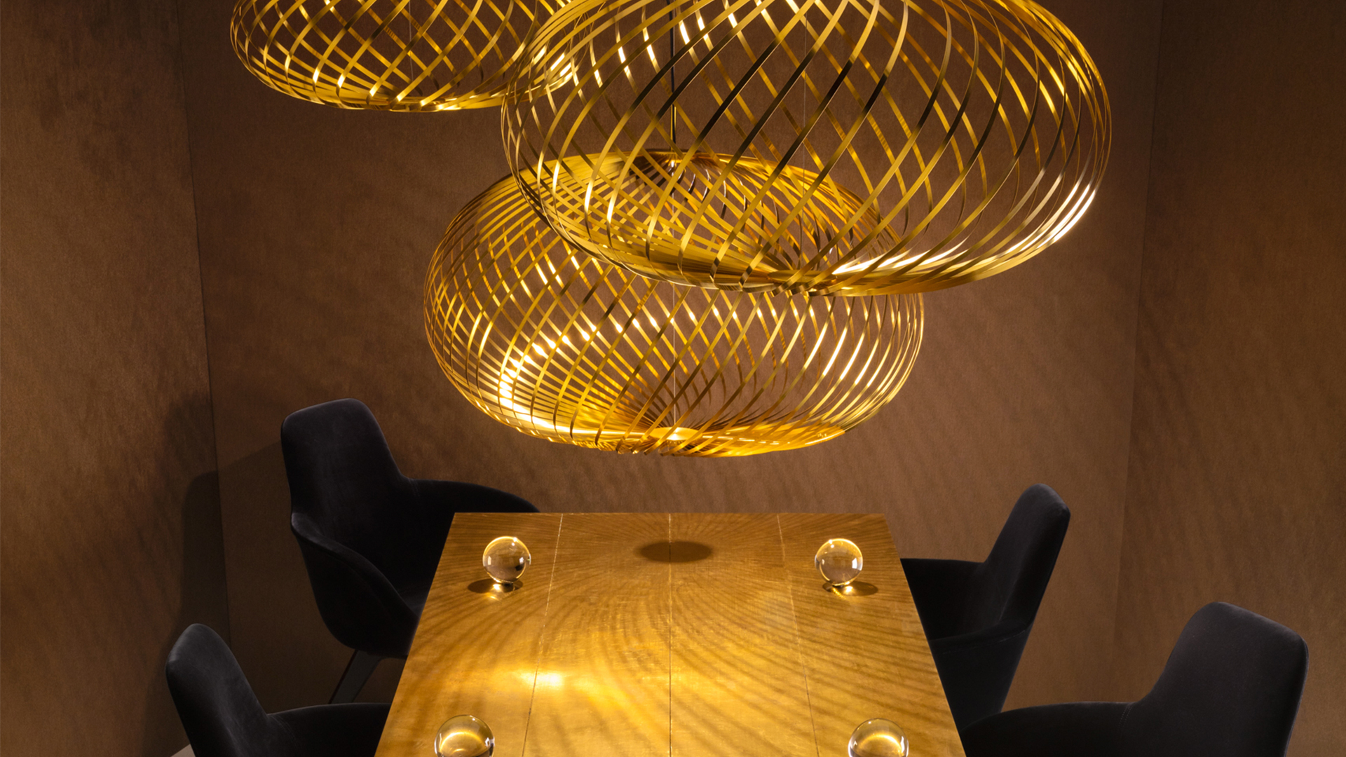 Tom Dixon Spring Pendant, Large Living Edge