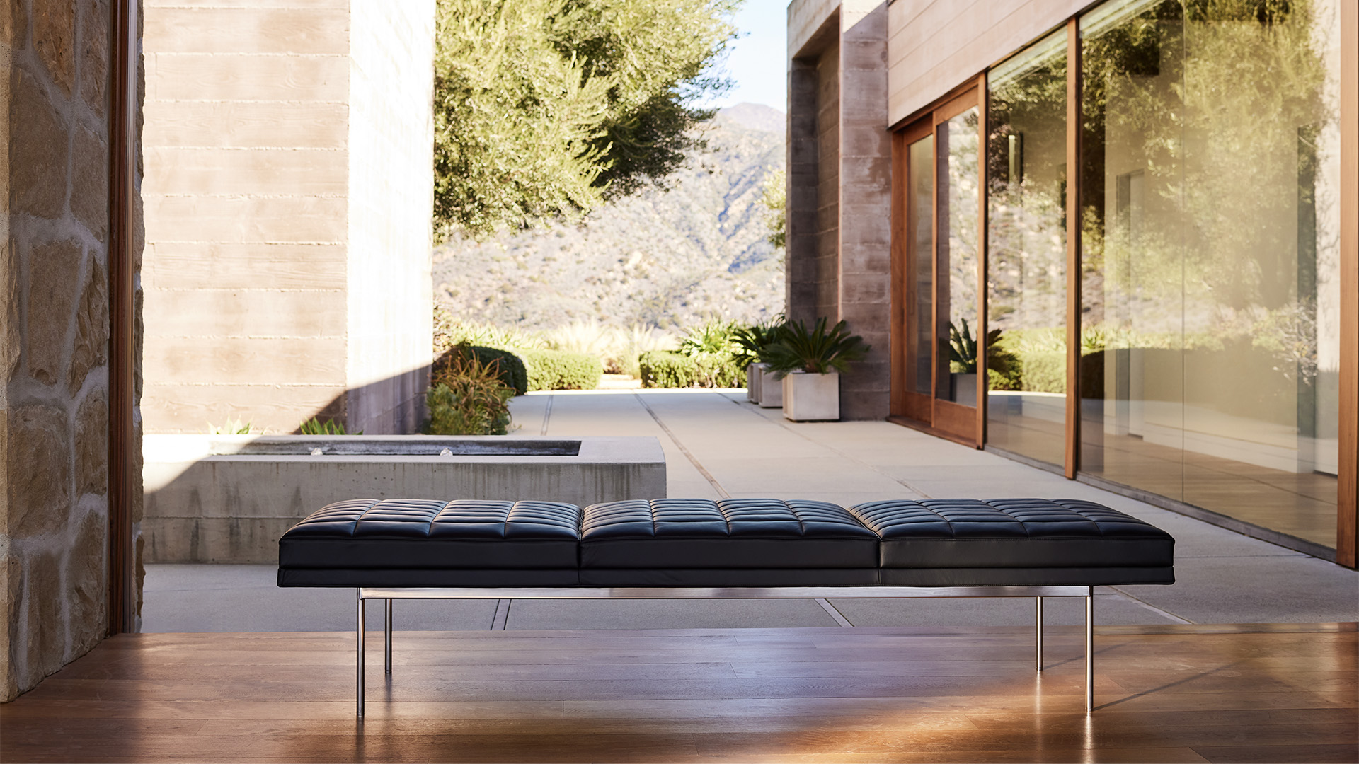 Tuxedo Component Lounge Bench, Lifestyle