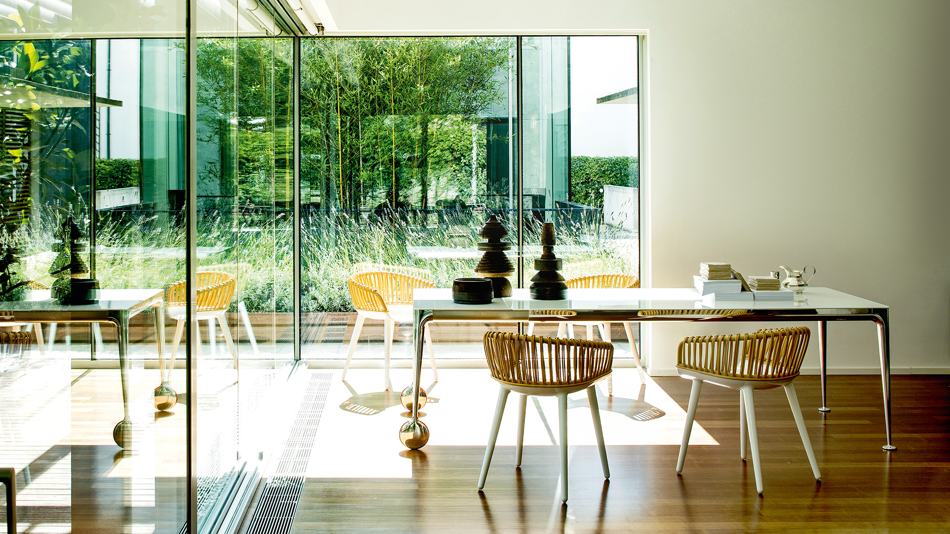 Cyborg Club Chair, Lifestyle