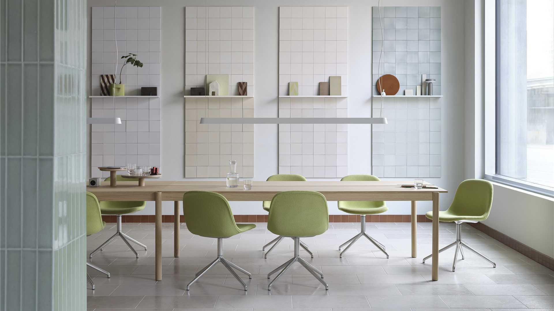 Fiber Side Chair, Swivel Base with 4 Star Base, Lifestyle