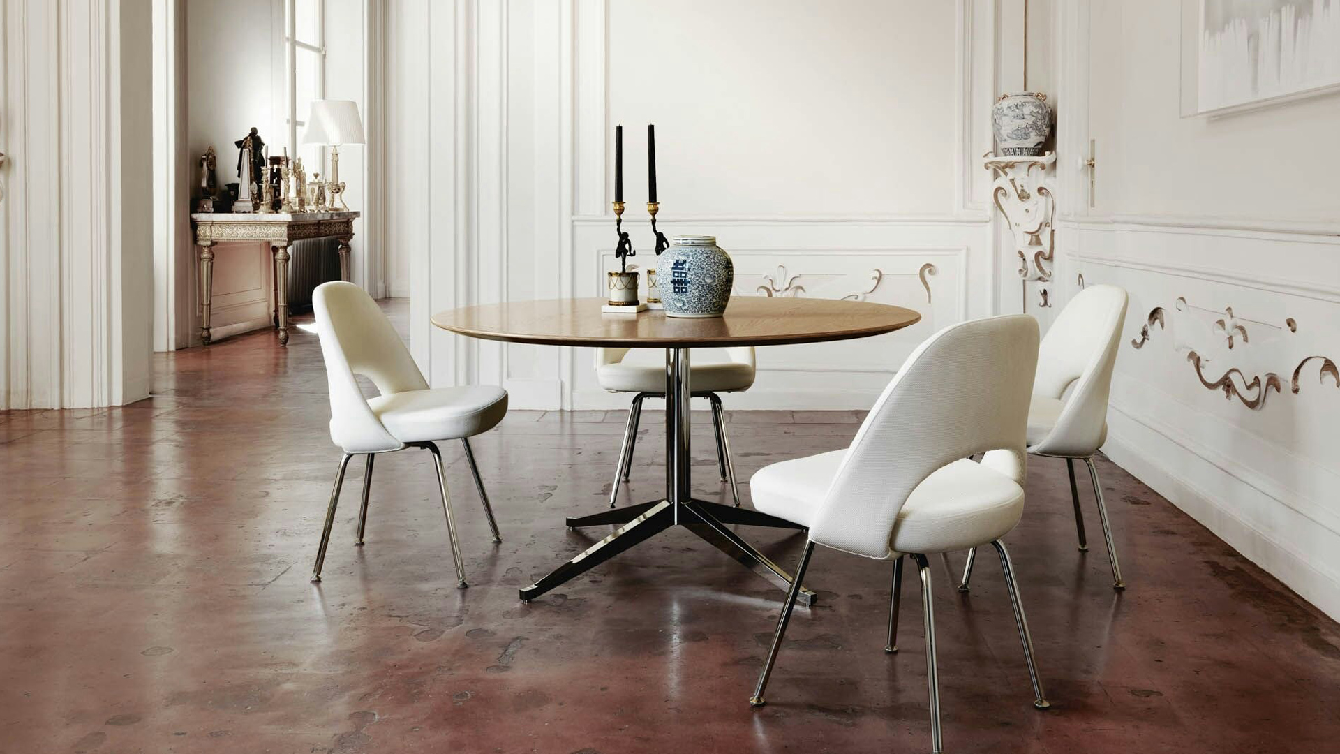 Saarinen Executive Chair, Lifestyle