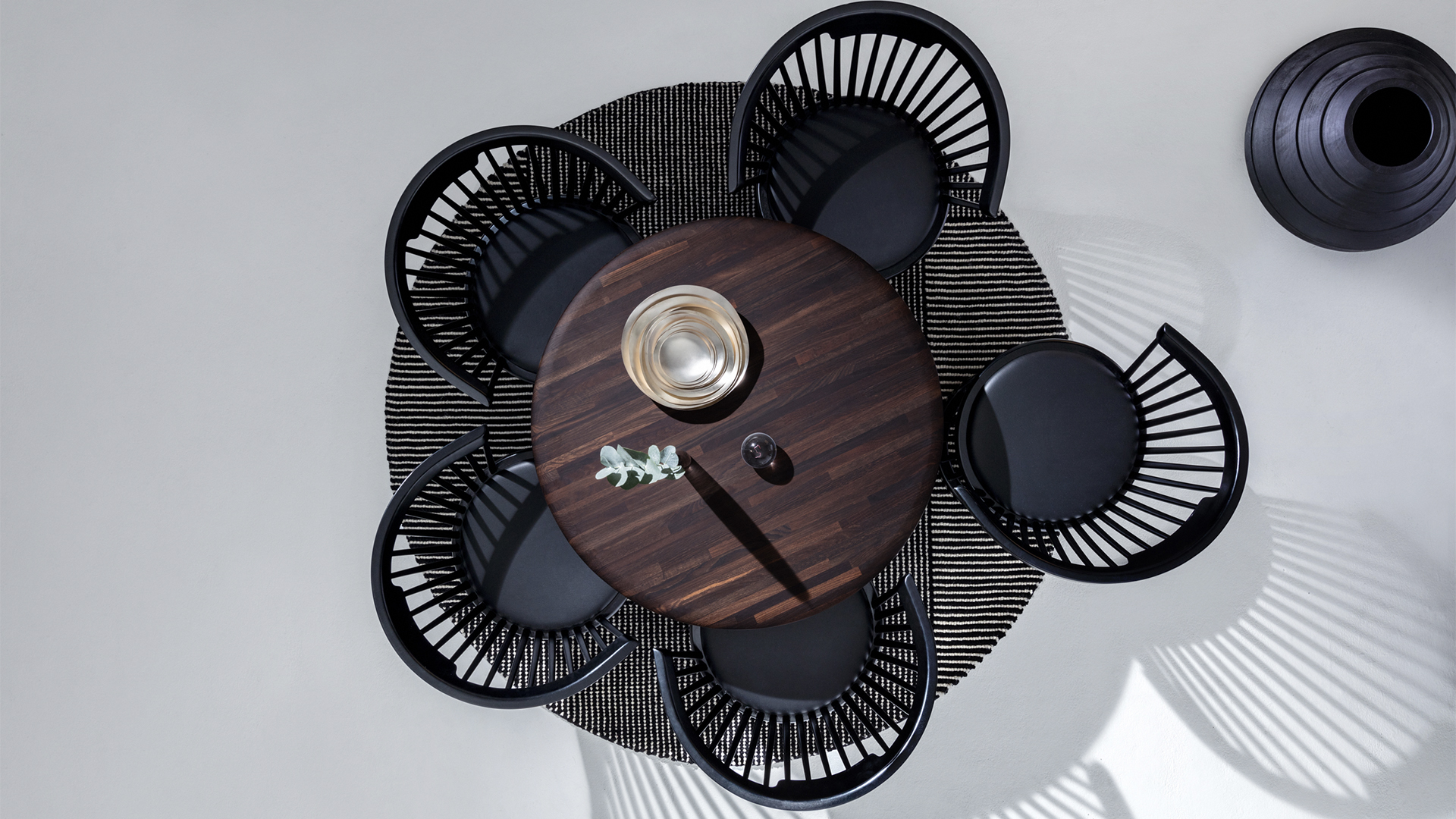 Fan Table, Lifestyle