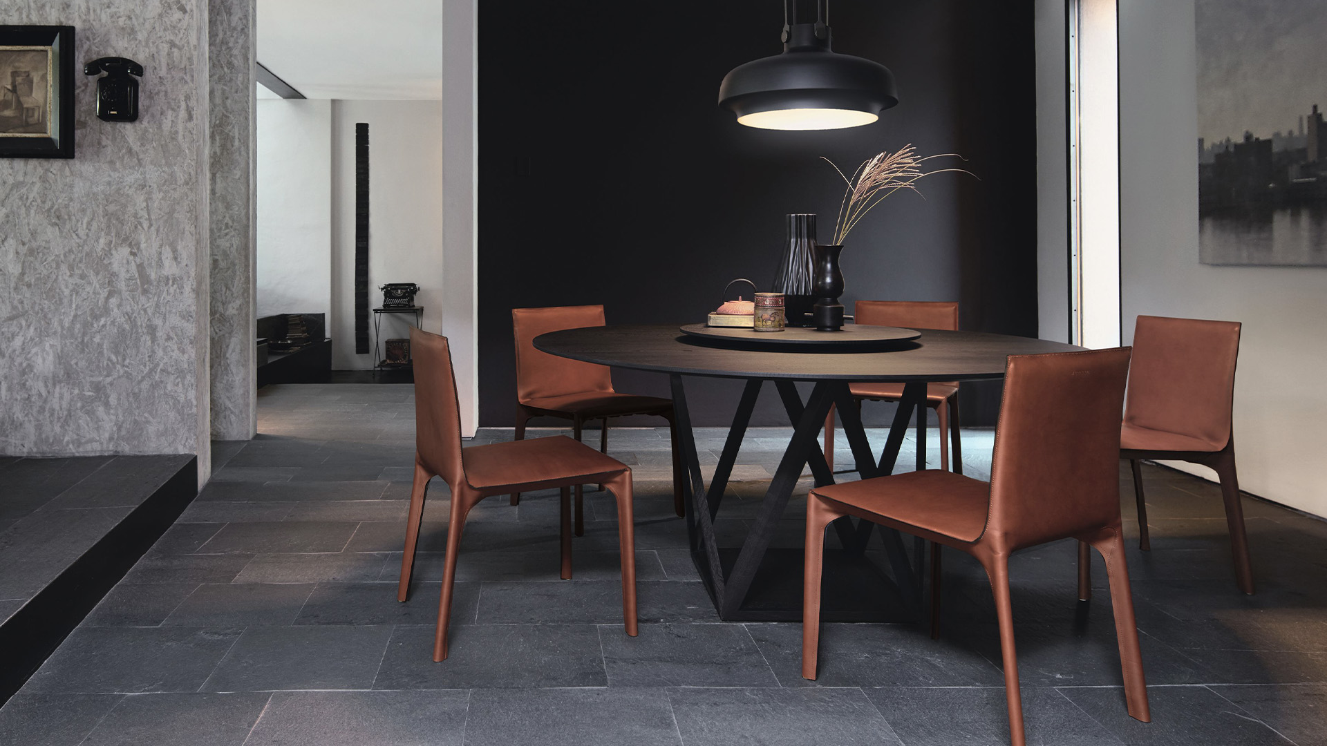 Saddle Chair, Lifestyle