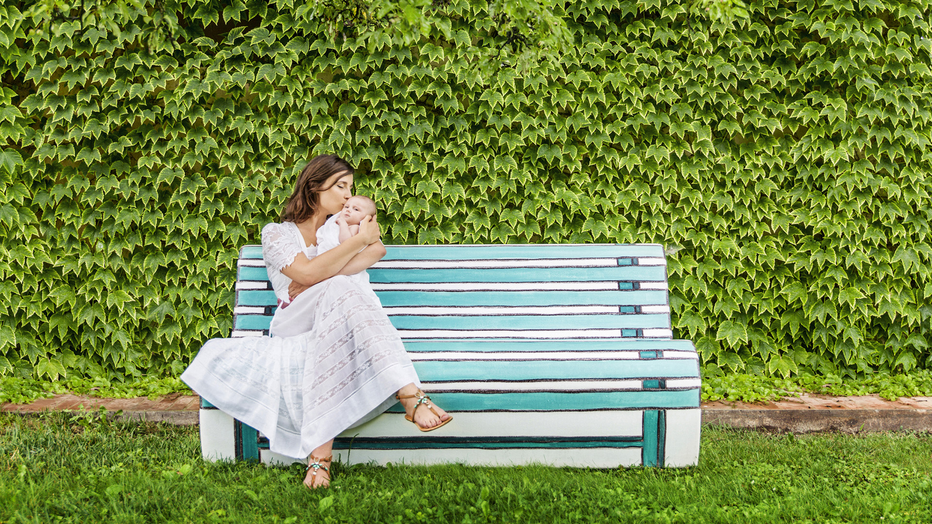 Summertime Sofa, Lifestyle