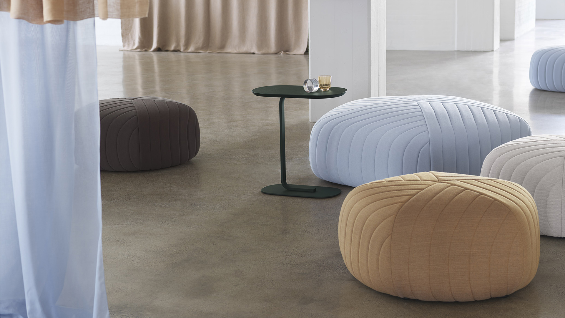 Five Pouf, Lifestyle