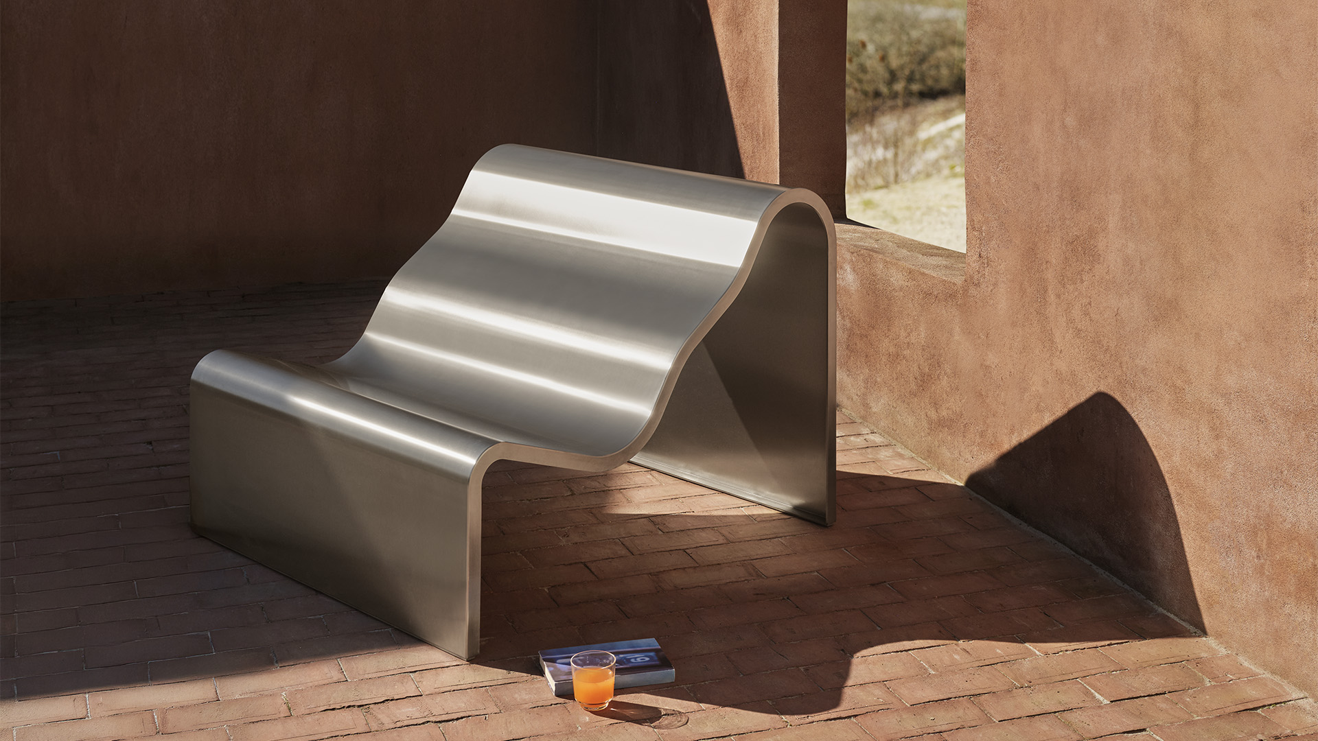 Dream View Bench, Lifestyle