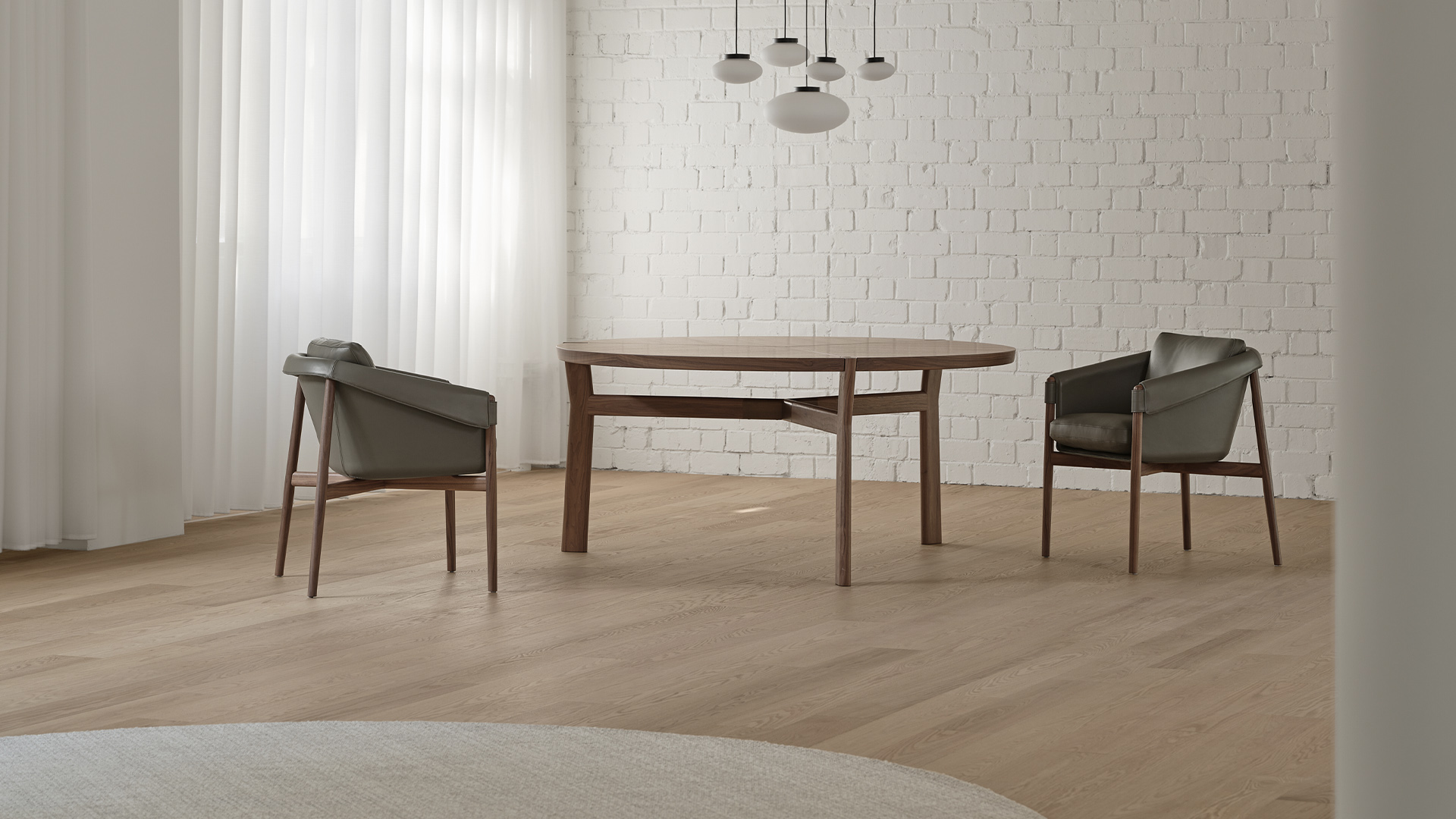 Frank Armchair, Lifestyle